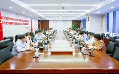 国家电投集团党组理论学习中心组深入学习《习近平谈治国理政》第五卷