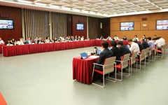 国家电投集团党组理论学习中心组召开2025年第10次学习（扩大）会